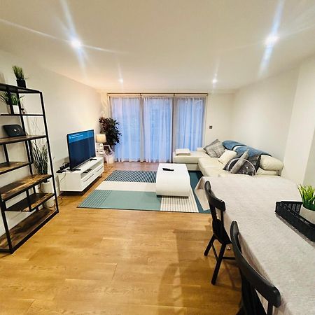 Modern 2 Bed 2 Bath Apartment With Outdoor Space Hyde Park London Exterior foto