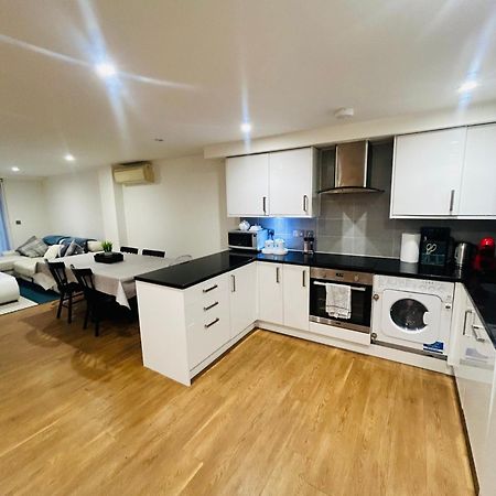 Modern 2 Bed 2 Bath Apartment With Outdoor Space Hyde Park London Exterior foto
